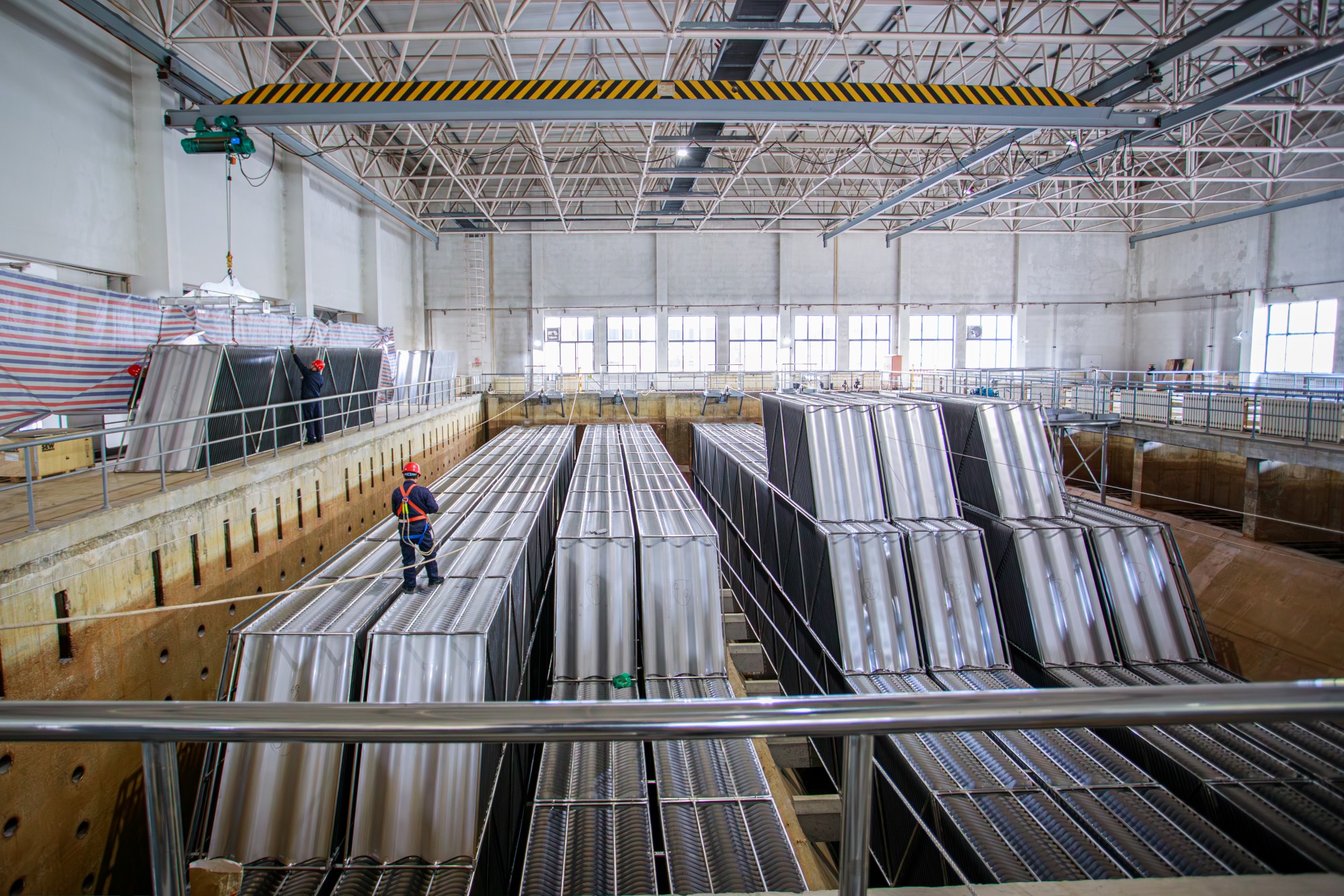 超长棱形框架不锈钢波形斜板